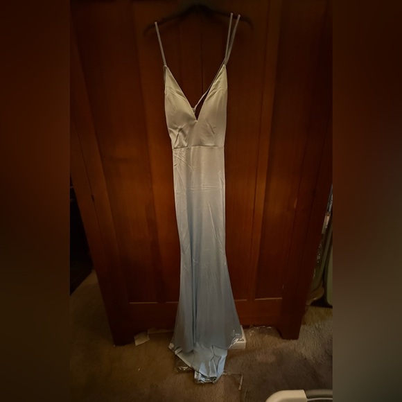 Dresses & Skirts - Elegant Light Blue Evening Gown